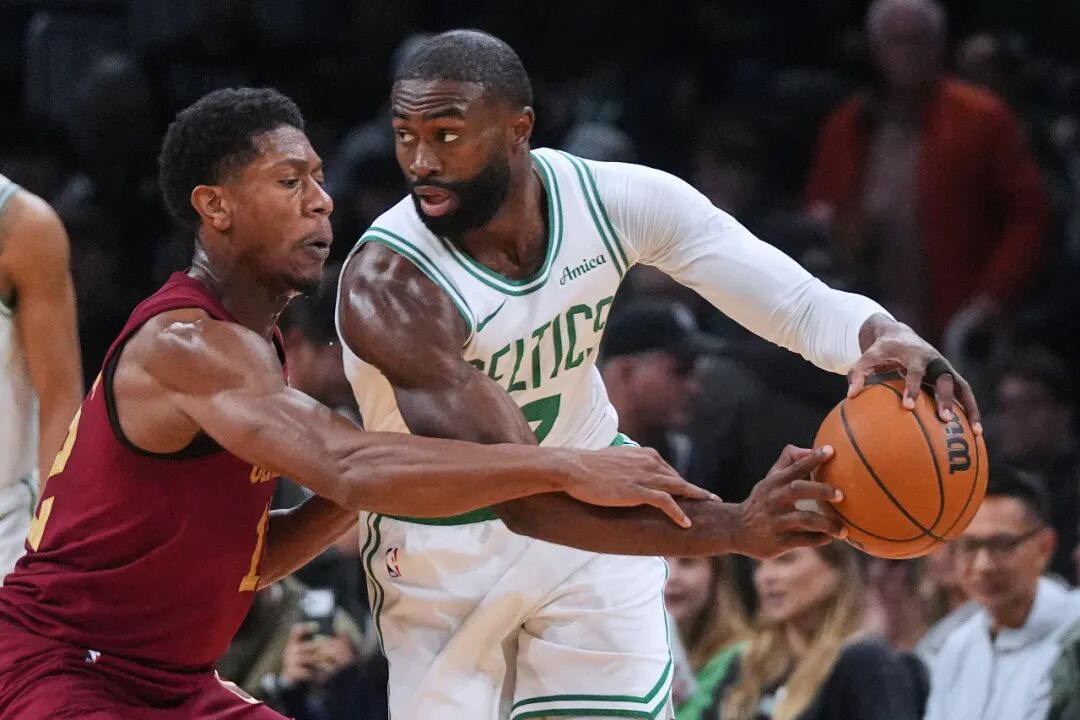 NBA | 约基奇70次三节三双历史第一，杨瀚森单场2分